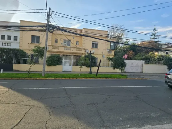 Casa Comercial De 568 M2, Providencia. 