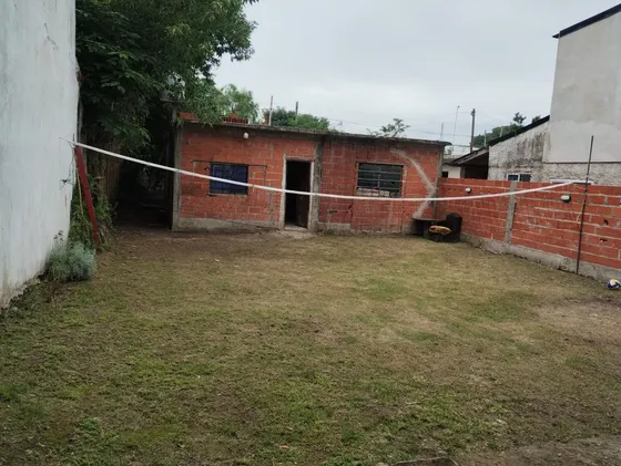 Casa 3 Ambientes En Venta Tristan Suarez 