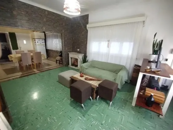Casa En Venta - 2 Dormitorios 1 Baño - Quilmes