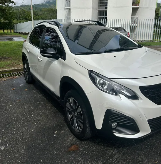 Peugeot 2008 1.6 Allure