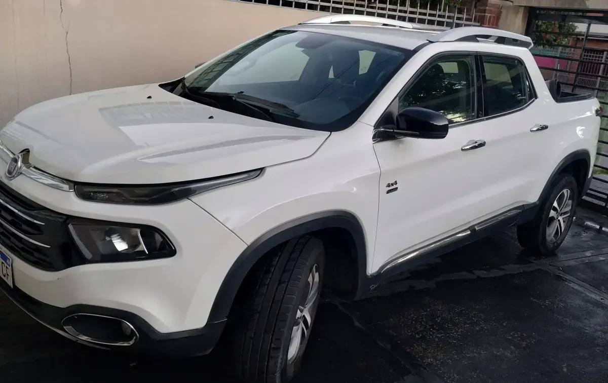 Fiat Toro 2.0 Volcano 4x4 AT