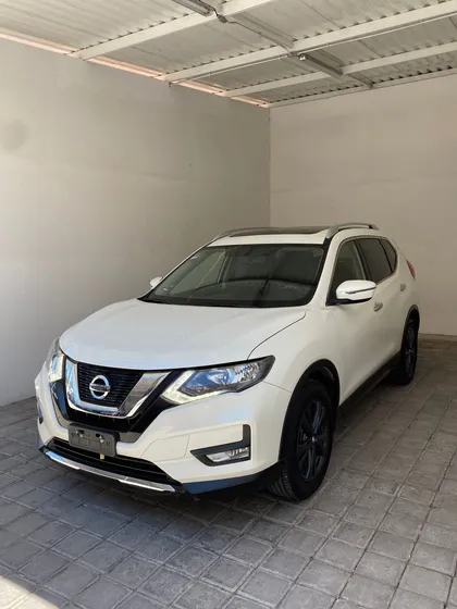 Nissan X-trail 2.5 Advance 2 Row Cvt