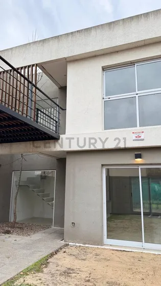 Duplex En Alquiler En City Bell