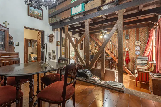 Casa - 5 Amb - Patio - Terraza - Quincho - Parrillla - Coghlan