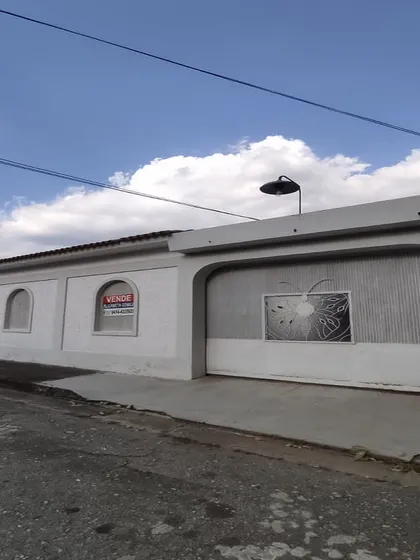 Venta De Casa En Naguanagua  Una Sola Planta Semi Amoblada Tanque Subterraneo Linea Telefonica Lista Para Habitar Valencia Estado Carabobo