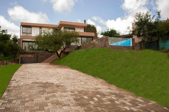 Venta Casa Ubicada En Country Estancia El Terrón