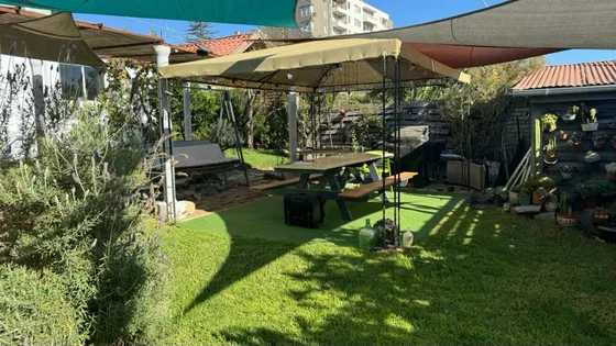 Terreno Central Con Dos Casas, Para Uso Comercial, Quilpué