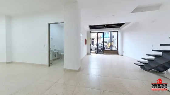 Local En Arriendo En Parque. Cod A5936