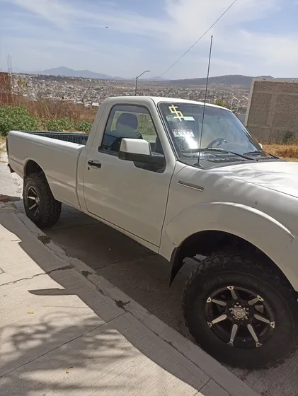 Ford Ranger Pickup Xl L4 5vel Largo Aa Mt