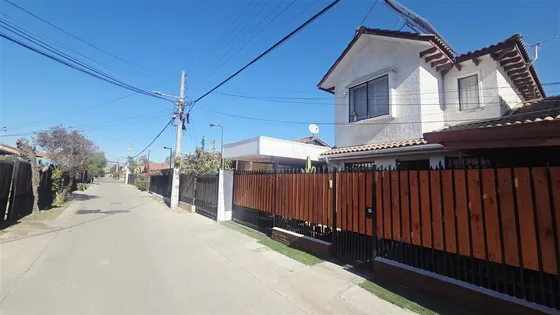 Hermosa Y Amplia Casa Metro Protectora De La Infancia