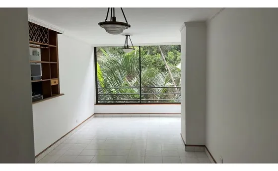 Apartmento En Poblado Loma San Julian