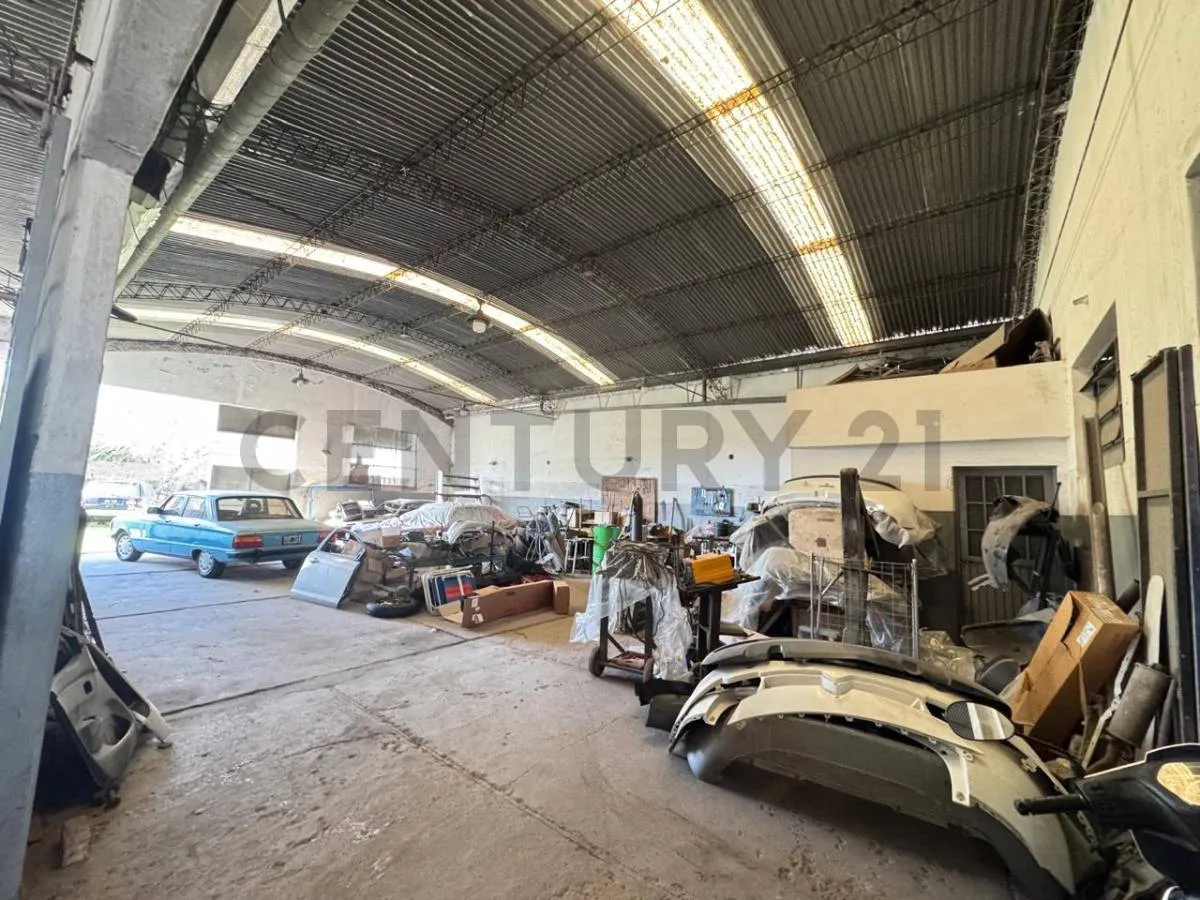 Warehouse for Sale on 2 Lots | 500 m² Covered Area | Ideal for Multiple Uses