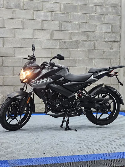 Rouser Ns200