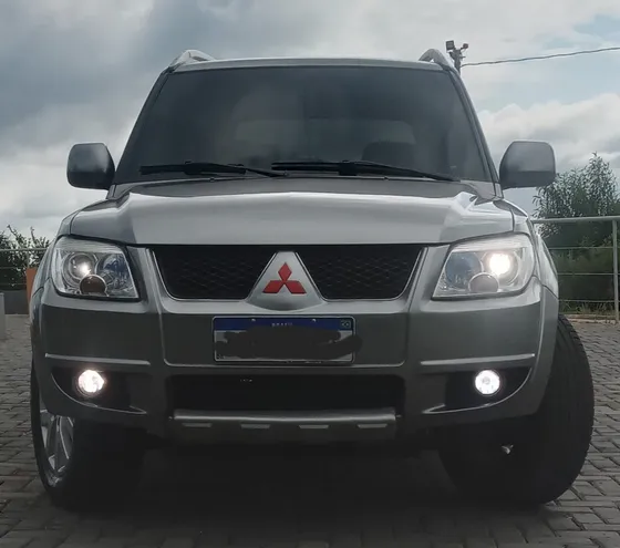 Mitsubishi Pajero Tr4 2.0 Flex Aut. 5p