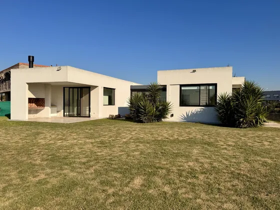 Casa A La Venta Barrio La Alameda Canning