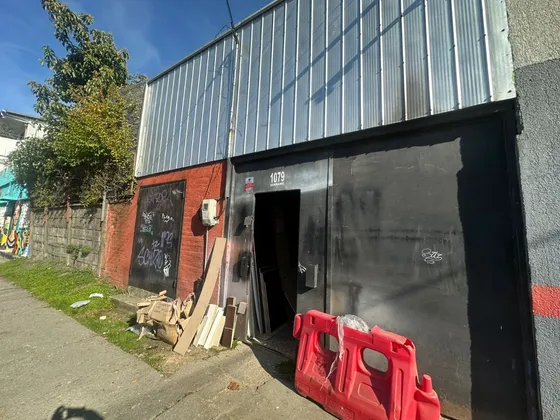 Bodega Ubicada En Serrano 1079, Concepción