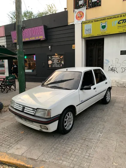 Peugeot 205 1.4 Xsi Aa