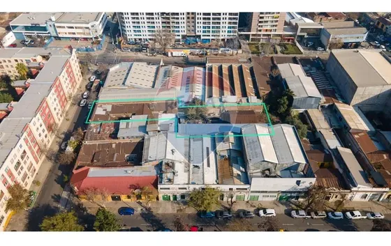 Propiedad Industrial A Pasos De Av Santa Rosa