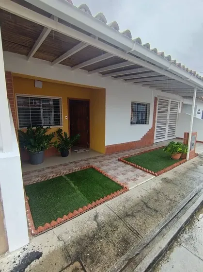 Np Vendo Casa En San Diego Res Los Caracaros Oportunidad Código 31688