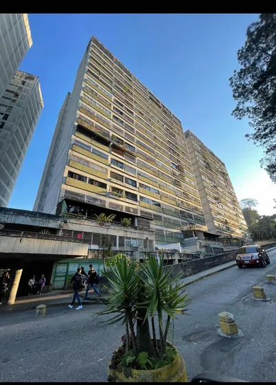 Apto Venta 3h 2b 1p Piso Alto