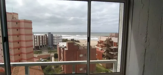 Muy Buen Edificio, Dto 2 Ambientes C/ Vista Frontal Al Mar!