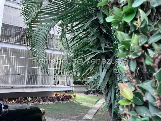 Ma - Apartamento En Venta En Los Chorros, Listo Para Habitar 27-995