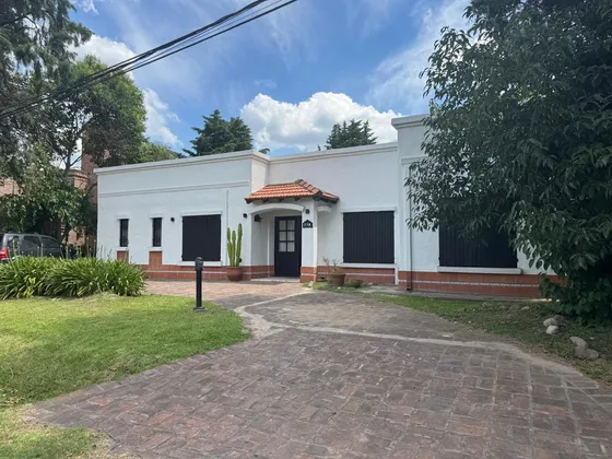 Casa En Francisco Alvarez