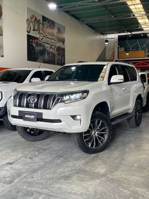 Toyota Land Cruiser Vx