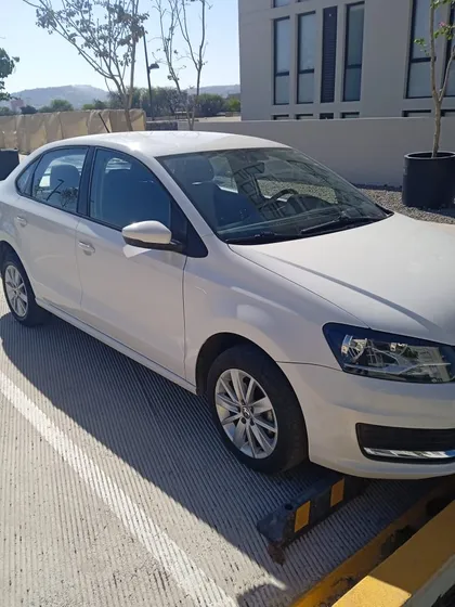 Volkswagen Vento 1.6 Confortline At