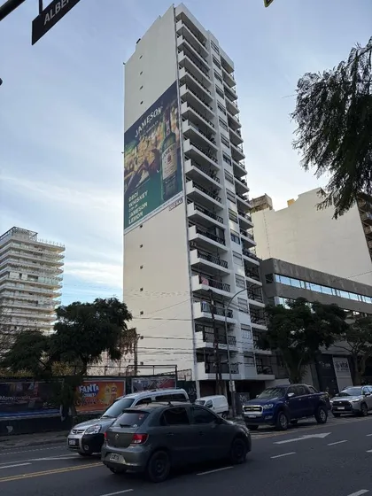 Alquiler De Departamento De 2 (dos) Ambientes En Olivos