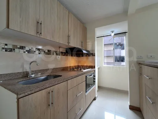 Apartamento En Arriendo Las Brisas 472-7401