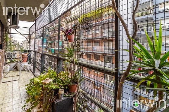 Departamento De 5 Amb C/dep, Refaccionado, Cochera Fija Y Baulera. Almagro - Venta