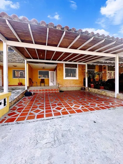 Lm Impecable Townhouse Semiamoblado En San Diego, Conj. Los Frailes Valencia Carabobo Venezuela