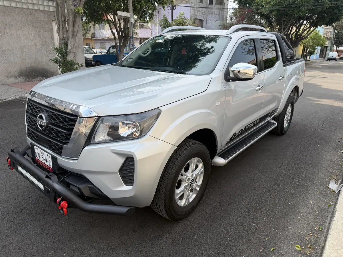 Nissan Frontier 2.5 Le Dc 4X2 Mt