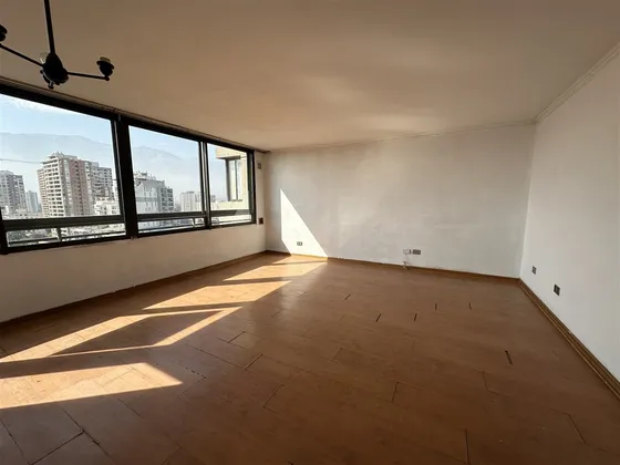 Departamento En Venta De 3 Dorm. En Ñuñoa