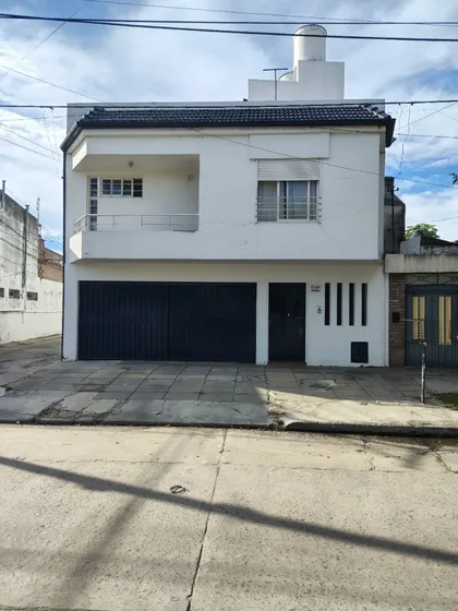Precioso Departamento En Zona Centro Dep. Jerárquicos