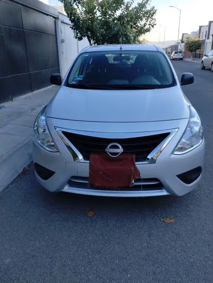 Nissan V-drive 1.6 Mt A/c Audio