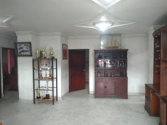 Edificio En Venta En Av.gran Colombia. Cod V26349