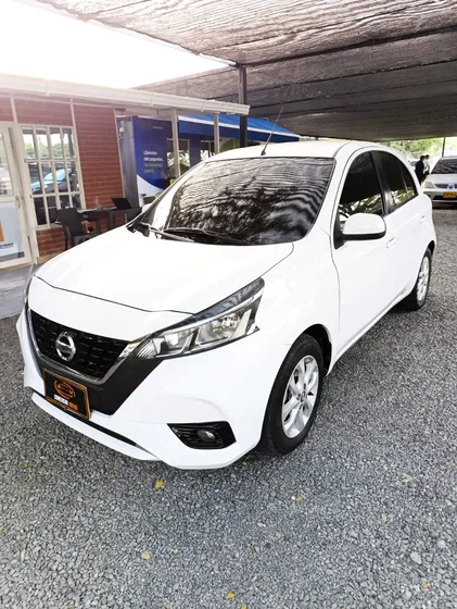Nissan March 1.6 Sense At