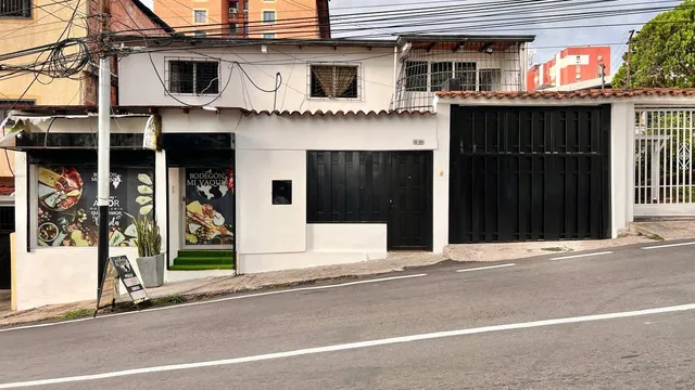 Lh Casa En Venta En Pueblo Nuevo 
