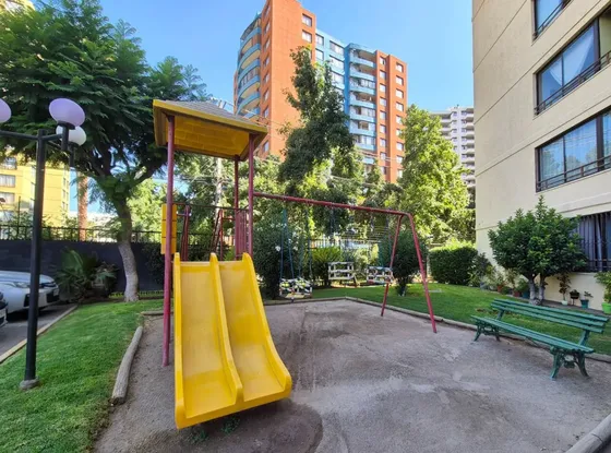 Impecable, Luminoso, Amplios Espacios, 3 Dormitorios 2 Baños