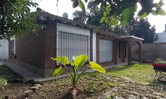 Venta Dos Casas 3 Y 1 Dorms Con Galpón Y Entrada Autos. Don Torcuato, Tigre,