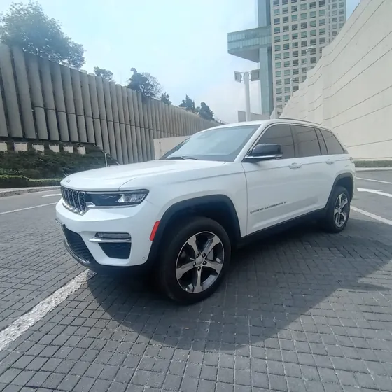 Jeep Grand Cherokee Blindada Nivel 3
