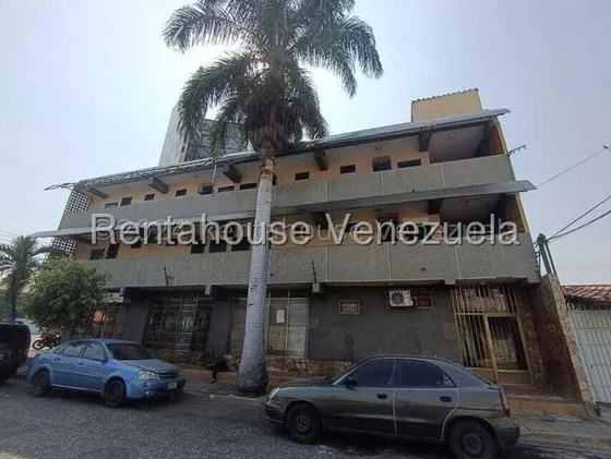 Edificio En Venta En Av Ayacucho Maracay  25-12746 Mfc