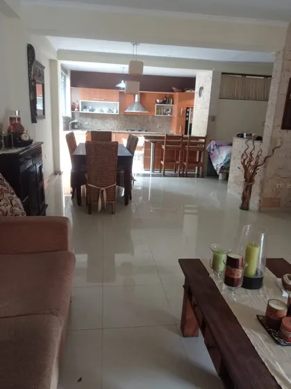 Venta De Townhouse En Villa Shirak En Mañongo 23-03