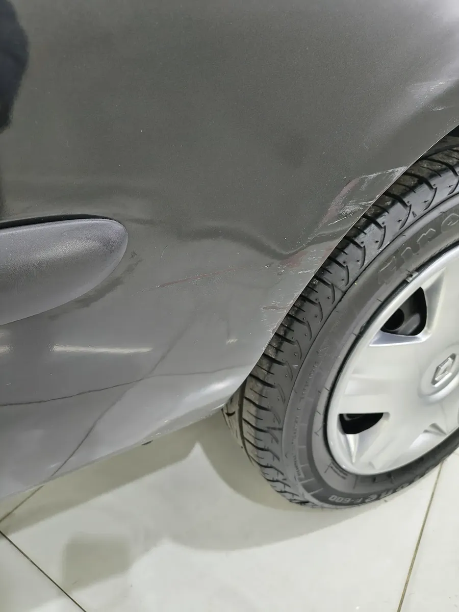Renault Clio 1.2 Authentique5421754659799142410