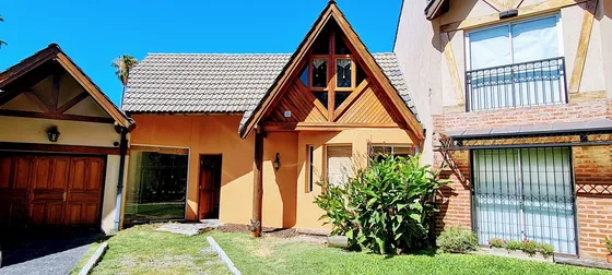 Casa  En Venta En Ituzaingó,  G.b.a. Zona Oeste