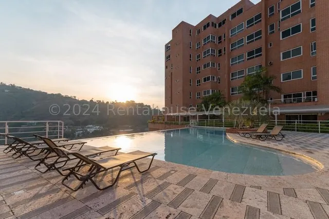 Se Vende Apartamento En Lomas Del Sol