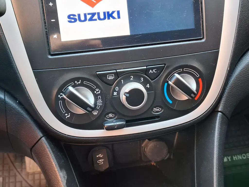Suzuki Celerio GLX HB 1.0640055416798751212