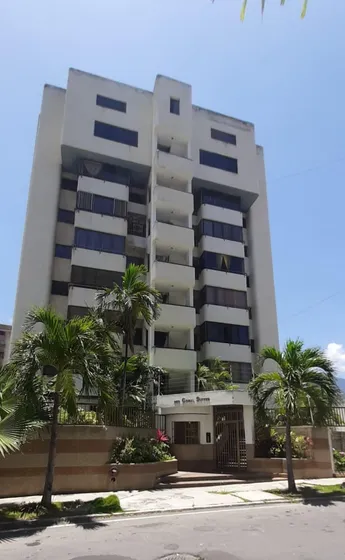 Venta / Apto./ Caraballeda / 2h-2b-1p-1m / 65m2
